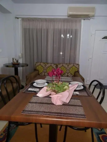 Sindos House