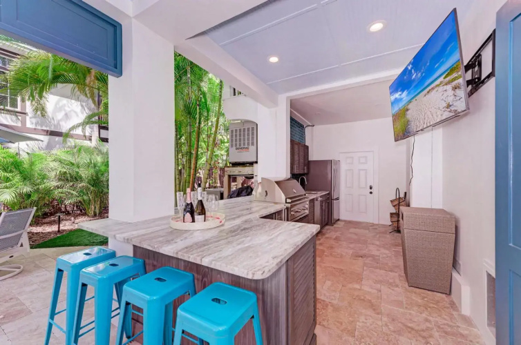 Banyan Beach - 104 Beach Ave