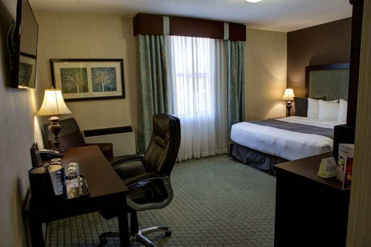 Coast Lethbridge Hotel & Conference Centre