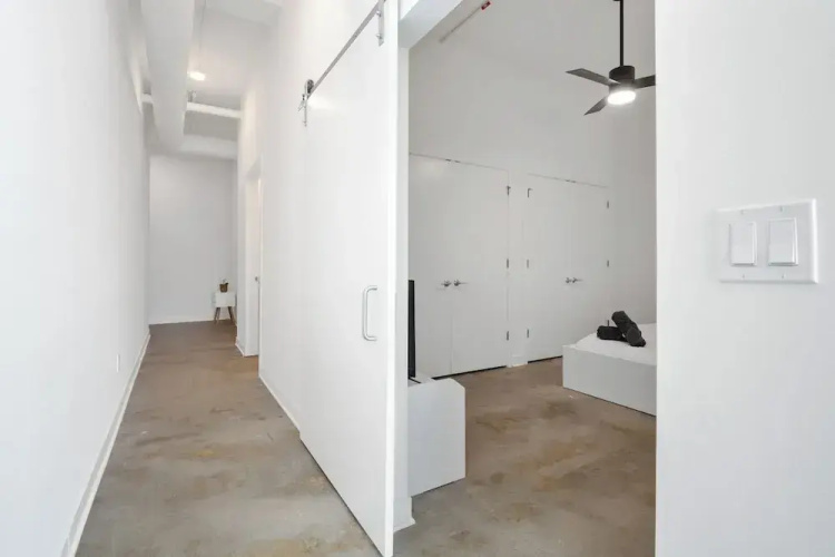 Ballpark Luxury Loft Steps from Arch
