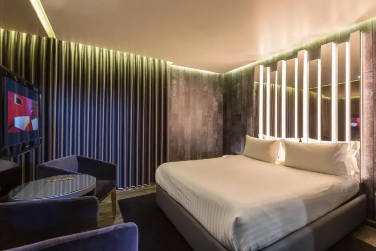 Standard Suite