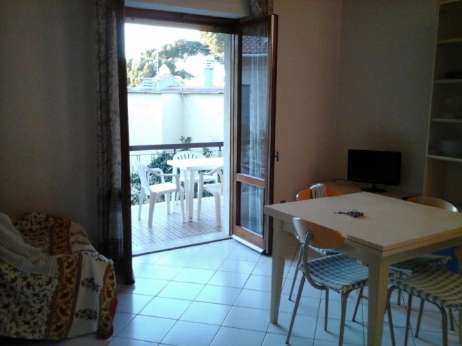 Apartment with balcony