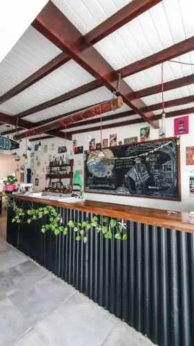 Roots Backpackers