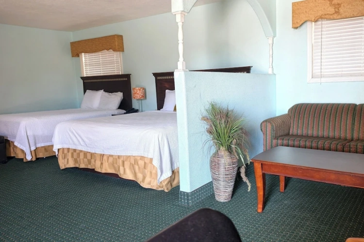Quadruple Suite