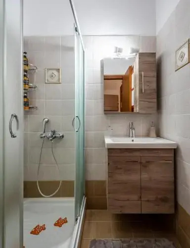 Mantelena