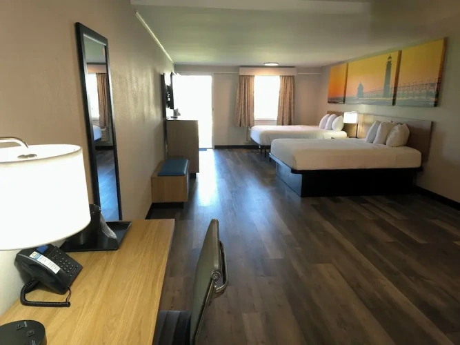 Sextuple Suite