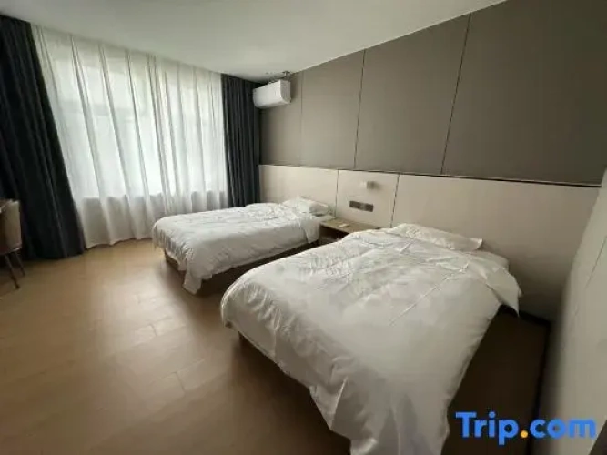 2 Bedrooms Suite