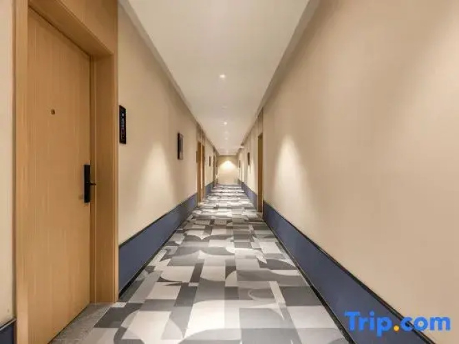 Lanou Shangpin Hotel