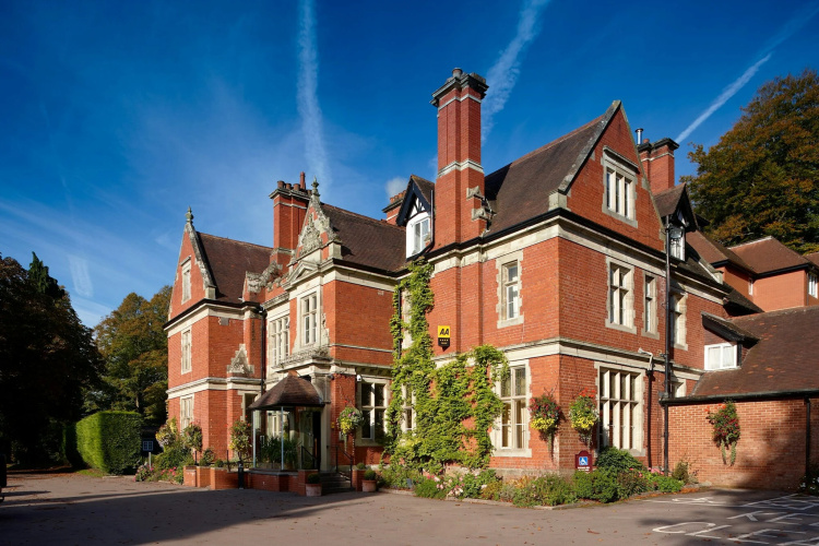 The Coed-y-mwstwr Hotel - Bridgend