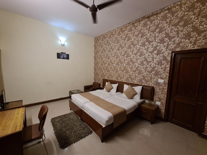 Deluxe Double room