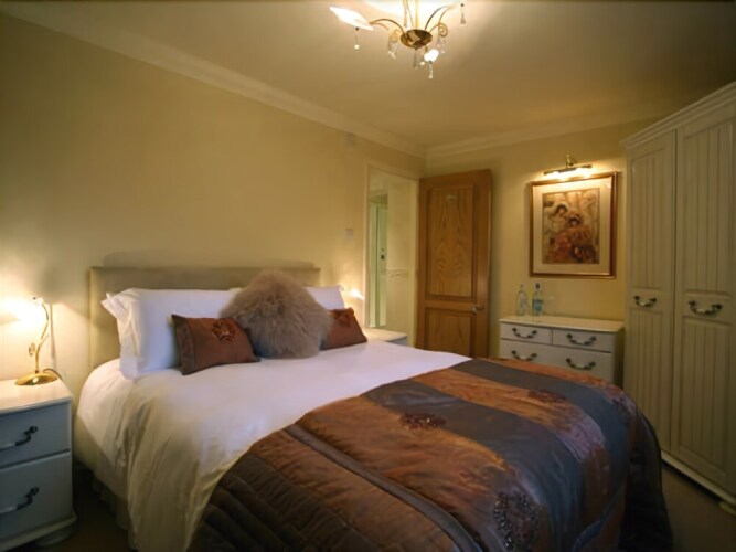 Les Bouviers Restaurant With RoomsOver view