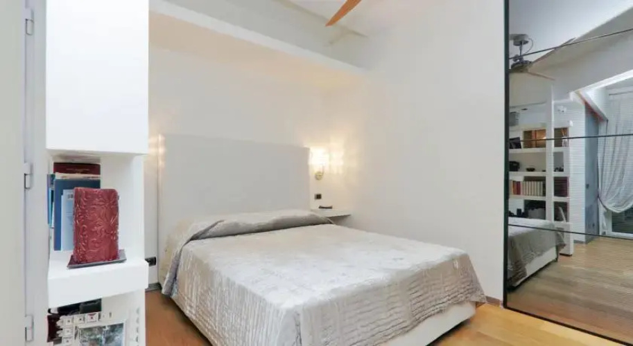 Cambiano Halldis Apartment