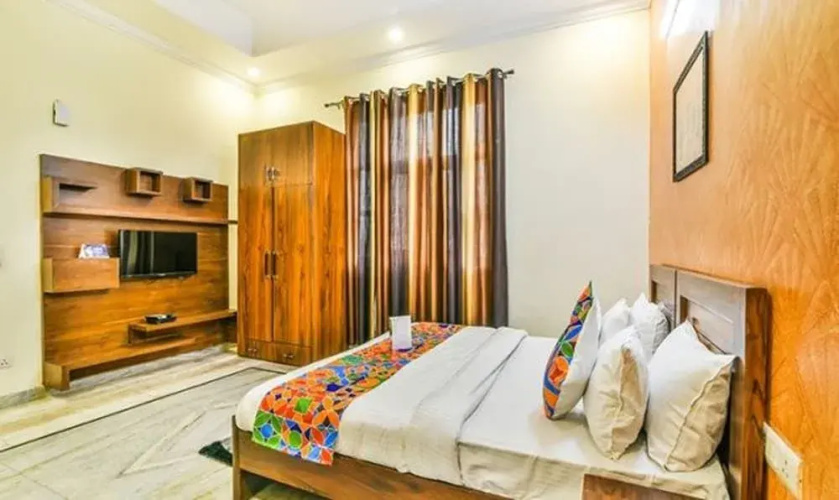 Fabhotel Bella Vista
