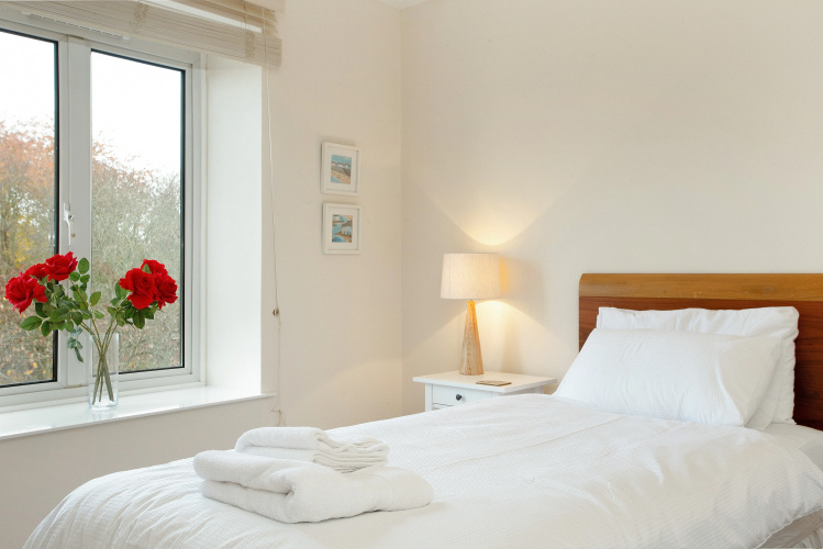 Ideal city centre base with all the iconic sightseeing within easy walking distance.