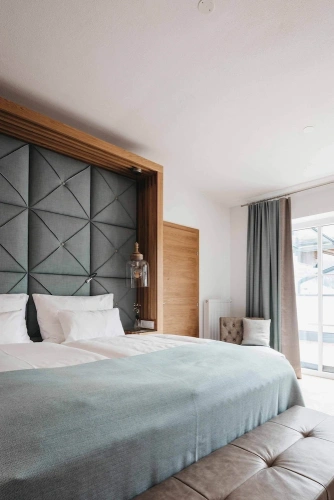 Superior Double room with balcony and with mountain view