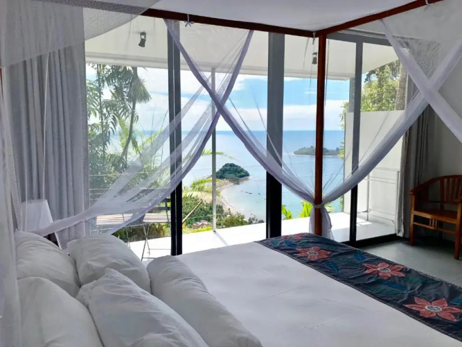 Air Manis Hill Residence