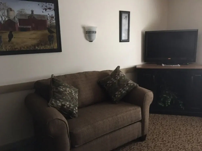 Country Living Inn