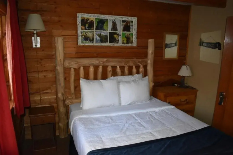 Ute Bluff Lodge