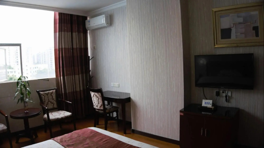 Lis Hotel