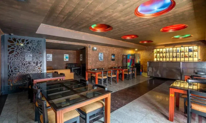 OYO 30084 Hotel Seagate