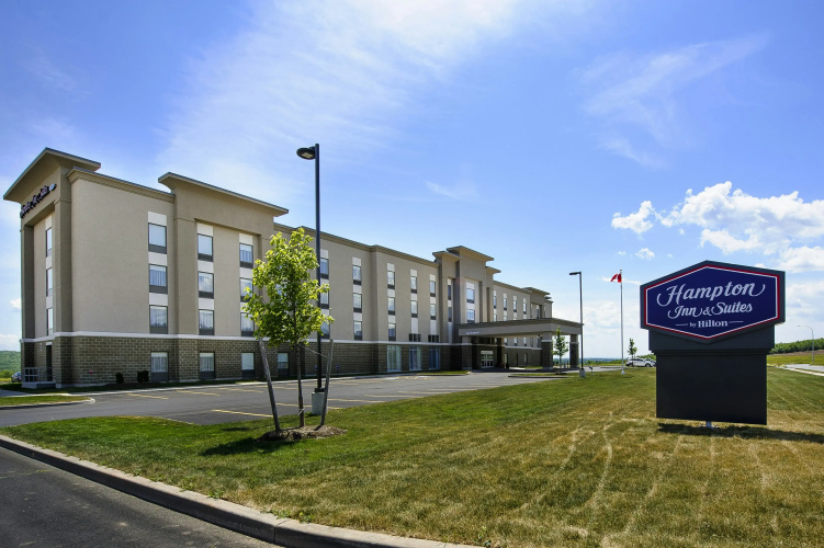 Hampton Inn & Suites By Hilton Truro - Truro