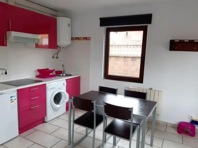 Apartment with garden view
