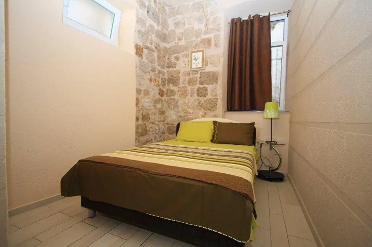 The Miro Studio Apartments