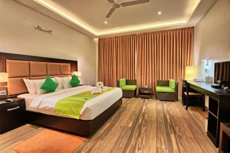 Standard room with view