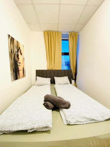 Cozy 3 Bedroom Apartment in Quiet Area