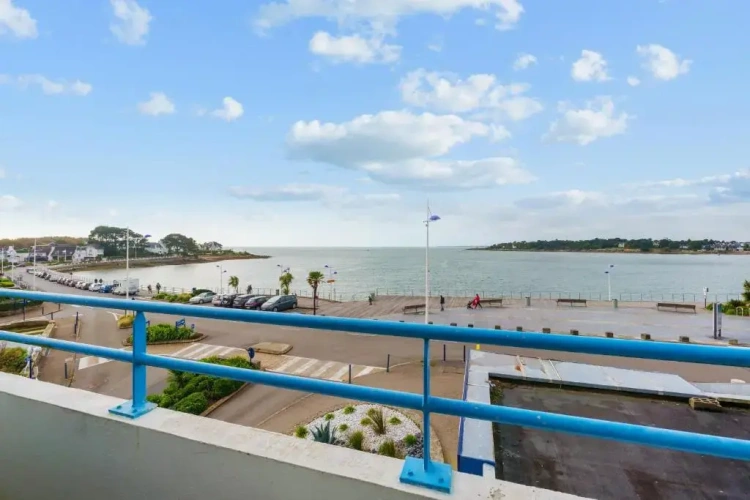 1 Bedroom Duplex Apartment with balcony and with sea view