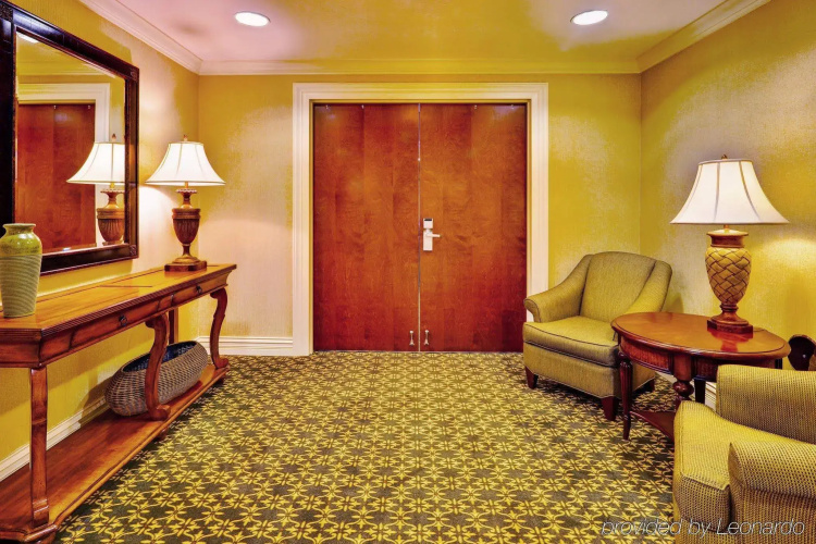 Holiday Inn Express & Suites Flowood by IHG