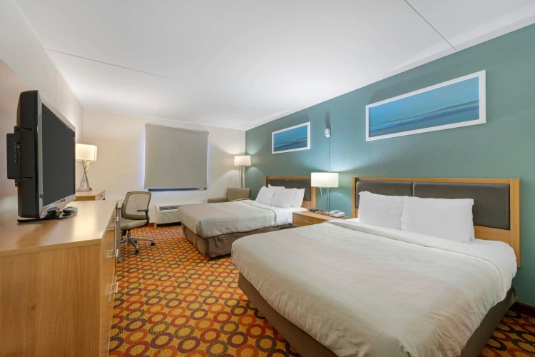 Standard Quadruple room