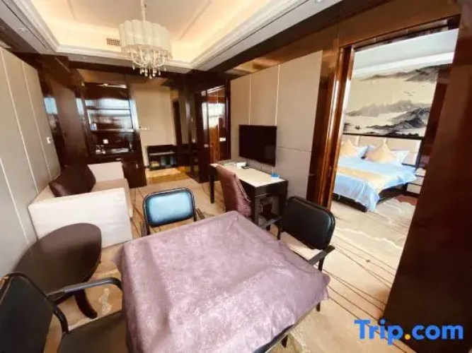 Ruihang Hotel