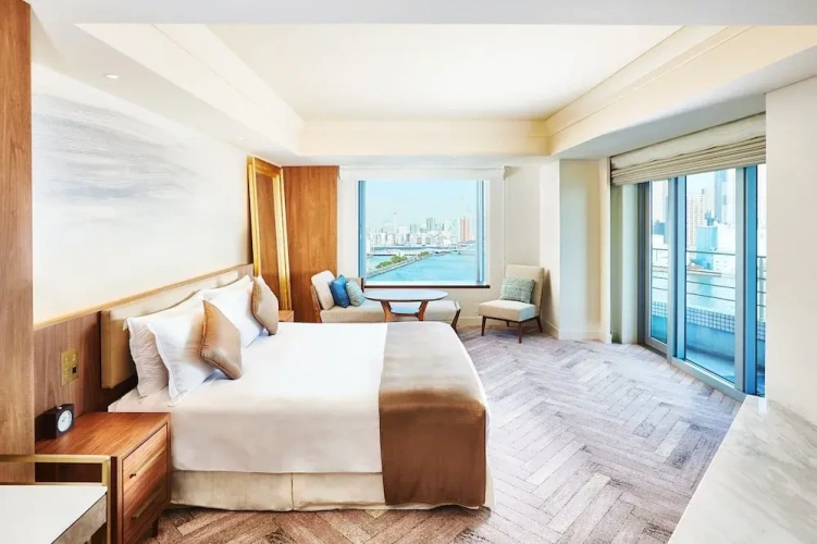 Mid Floor Double Junior Suite with river view
