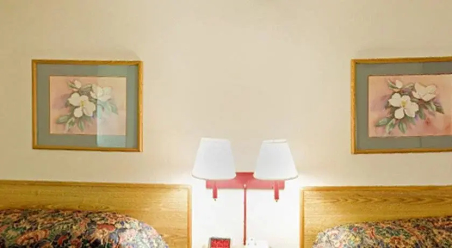 Daybreak Suites Extended Stay - Dothan