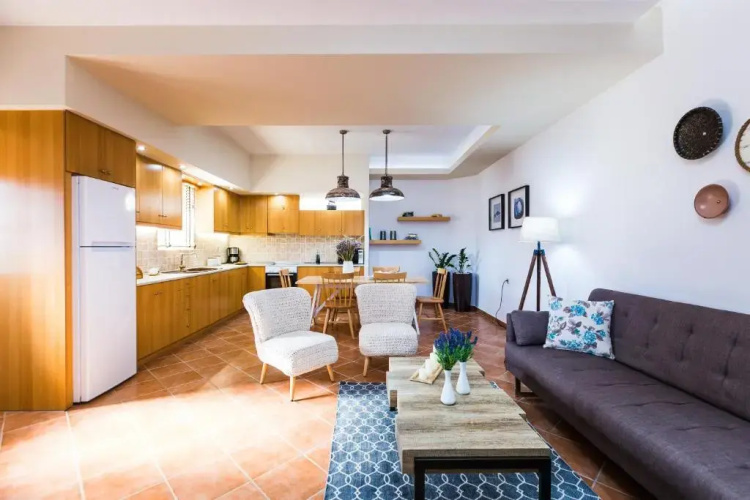 Epimenidis House