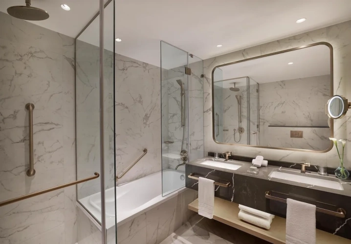 Double Club Suite