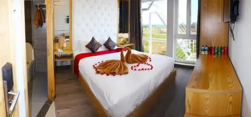 Emerald Ocean Hotel
