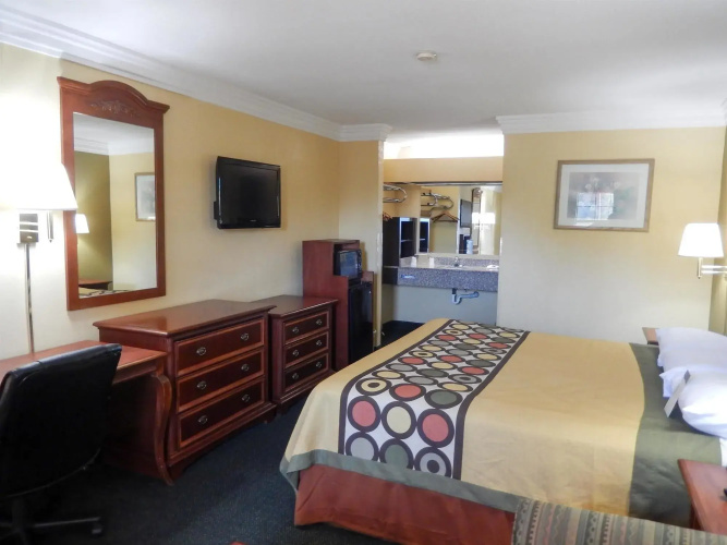 Motel 6 Marshall, TX