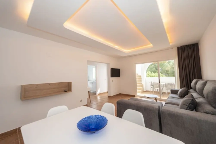 3 Bedrooms Family Apartment