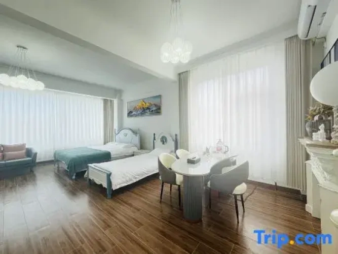 Standard Twin Family room