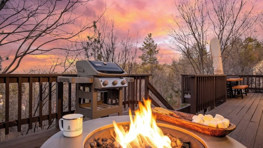 3 Bedrooms Cottage with balcony