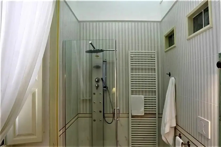 personè palace restyling