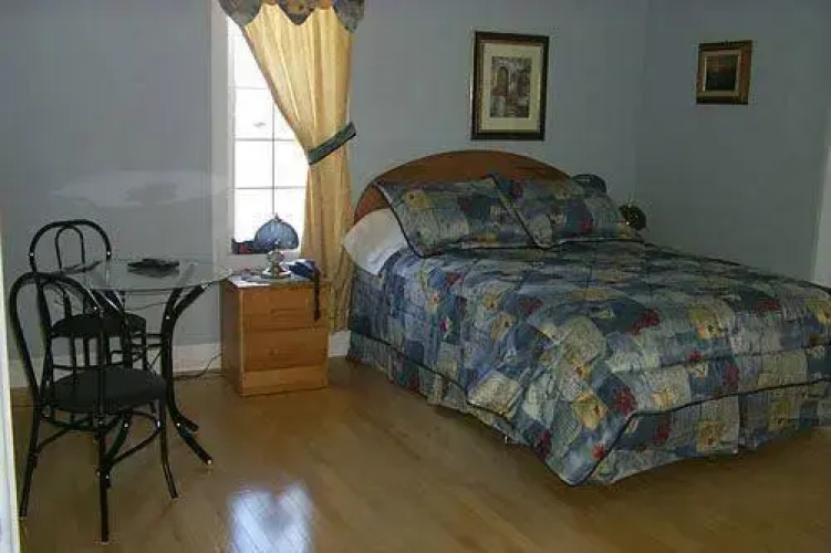 A1-Lakeview B&B