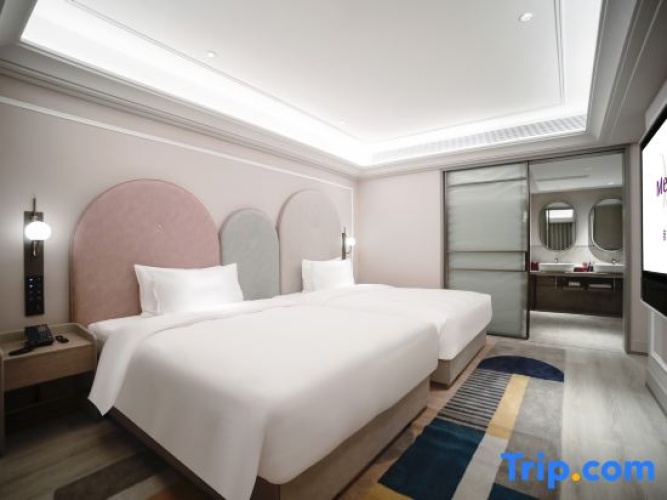 Deluxe Family Suite