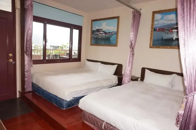 Lakeside B&B
