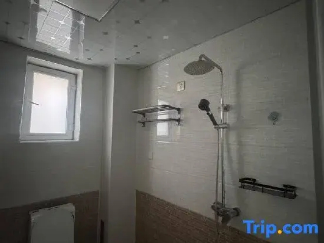 Migratory Hostel
