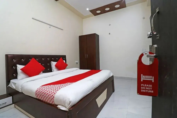 Bal Bihari Dham by OYO Rooms
