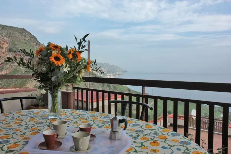 Come In Sicily - Baia Sirene