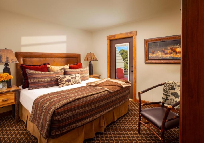 Deluxe Double Suite